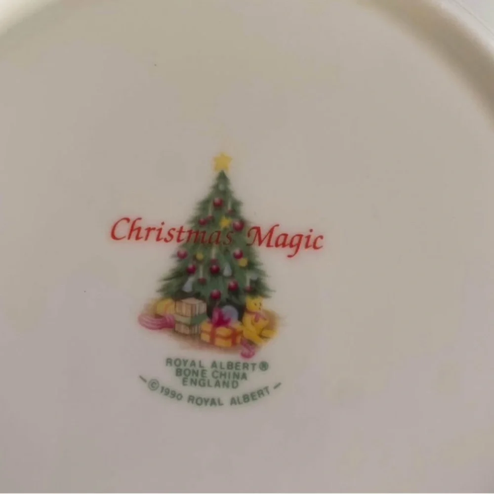 Royal Albert Christmas Magic 1990 Plates Set 4 NIB Bone China Rare England